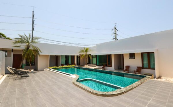 🏡✨ บ้านเช่าพูลวิลล่า สระว่ายน้ำส่วนตัว บรรยากาศดีสุดชิล  ใกล้เซ็นทรัล เชียงใหม่   A4-V0020