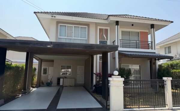 บ้านเดี่ยวสองชั้นในโครงการ ทำเลใกล้มหาวิทยาลัยแม่โจ้