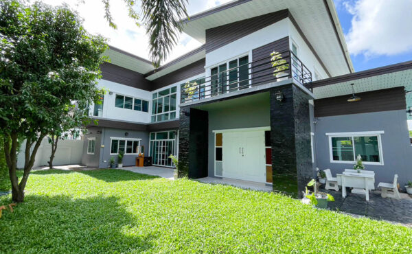 🏡 PoolVilla สองชั้นหลังใหญ่ ทำเลดีสันผีเสื้อใกล้เมือง ใกล้ ตลาดรวมโชค ตกแต่งพร้อมอยู่ 🔥