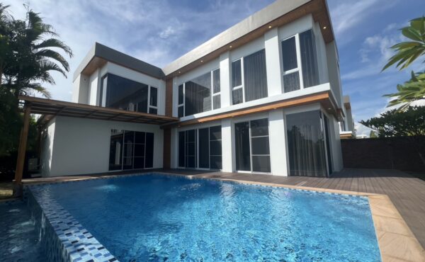 บ้าน Pool villa 2 ชั้น สไตร์โมเดิร์น   พร้อมสระว่ายน้ำในตัว ASP-V0028