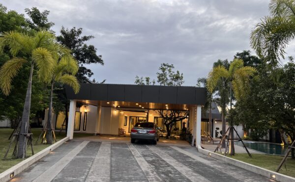 บ้านพร้อมสระว่ายน้ำในตัว  บ้านรั่วรอบขอบชิดบรรยากาศดี ทำเลใกล้ศูนย์การค้ากาดฝรั่ง   ใกล้โรงเรียนนานาชาติลานนา   ASRP-V0017