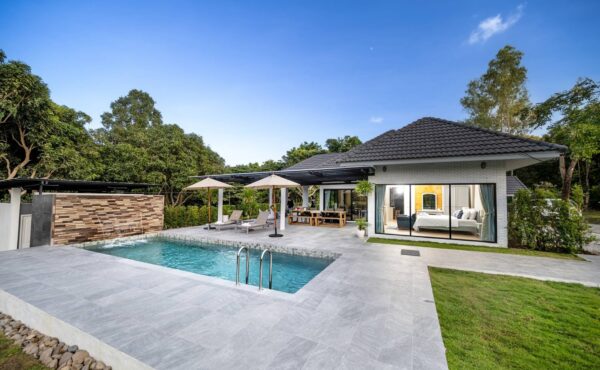 พลูวิลล่าขั้นเดียว ทำเลชานเมือง เงียบสงบ ใกล้สวนน้ำแกรนด์แครยอน AHD-V0048