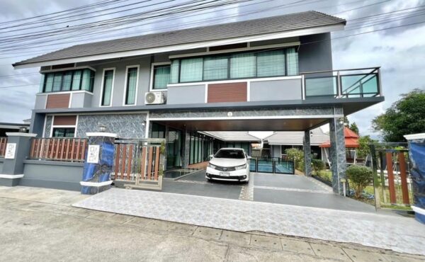 พลูวิลล่าสองชั้น ทำเลป่าแดด ใกล้โรงเรียนนานาชาติลานนา AHD-V0075