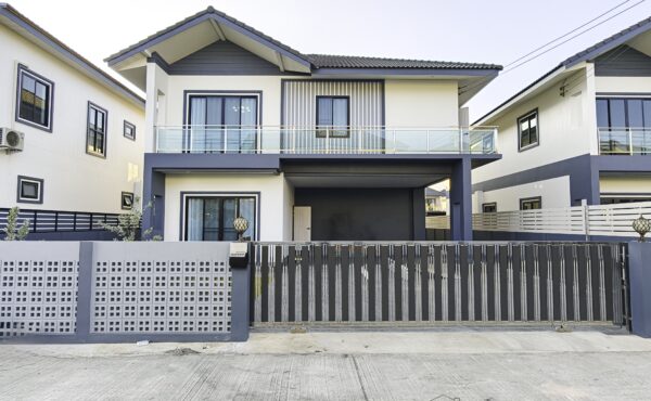บ้านเดี่ยวสองชั้น บ้านใหม่ในโครงการ ใกล้โรงเรียนต้นกล้า ASS-H1067