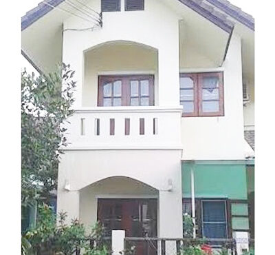 บ้านเดี่ยว 2 ชั้น อยู่ในโครงการหมู่บ้านจัดสรร ใกล้เมืองเชียงใหม่   AHD-H0020