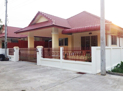 บ้านเดี่ยวชั้นเดียว บ้านในโครงการหมู่บ้านจัดสรร ใกล้กาดฝรั่ง   AHD-H0022