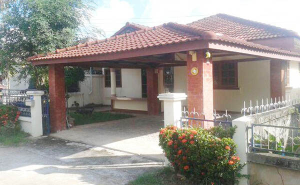 บ้านเดี่ยวชั้นเดียวในโครงการหมู่บ้านจัดสรร ทำเลตลาดสันป่าสัก  AHD-H0074