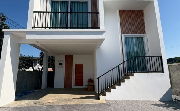 บ้านเดี่ยวสองชั้น สไตล์โมเดิร์น ใกล้ตลาดหนองหอย A9-H0397