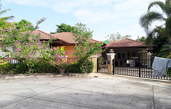 บ้านเดี่ยวชั้นเดียวในโครงการ ทำเลกาดฝรั่ง  AHD-H0097