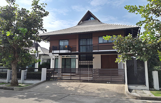 บ้านเดี่ยว 2 ชั้นหลังใหญ่ในโครงการ   ใกล้เซเว่นและตลาดวิบูรณ์ทอง    AHD-H0102