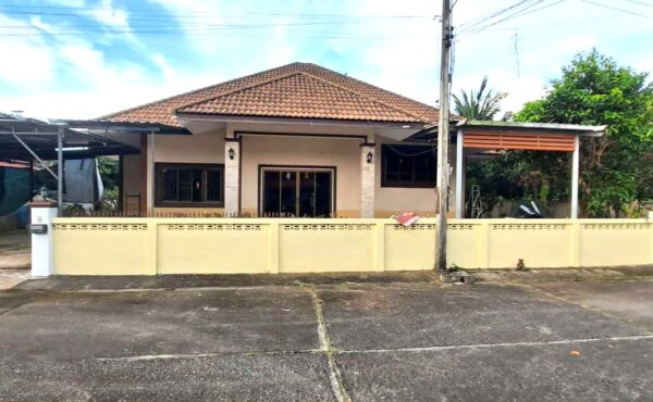 บ้านเดี่ยวชั้นเดียว ในหมู่บ้าน ทำเลใกล้ตลาดแม่กวง ASS-H1036