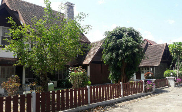 บ้านสไตล์Vintage    ทำเลดี พร้อมเข้าอยู่ได้เลย  AHD-H0209