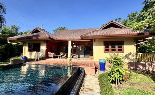 Pool villa ชั้นเดียว  พร้อมสระว่ายน้ำในตัว ทำเลชานเมือง  ห่างจากเซนทรัลเฟส 15-20 นาที   ADK-V0019