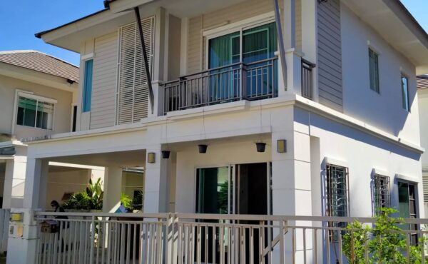 บ้านเดี่ยวสองชั้นในโครงการ ใกล้รร.สารสาสน์ A8-H0541