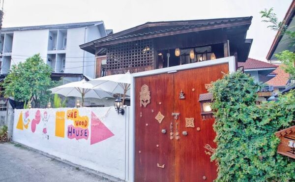 🏡บ้านให้เช่าด้วยทำเลที่โดดเด่น สามารถเช่าเป็นที่พัก หรือ ประกอบกิจการได้  A9-H0360