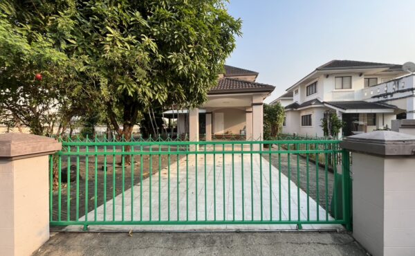 บ้านเดี่ยวสองชั้น  บ้านในโครงการจัดสรร โครงสร้างบ้านแข็งแรง  มีระบบรักษาความปลอดภัยที่ดี     A4-H0124