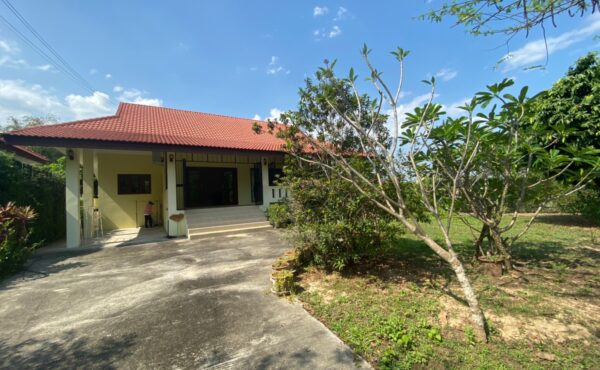 บ้านเดี่ยวชั้นเดียว  ทำเลดี ใกล้สิ่งอำนวยความสะดวก    AHD-H0241