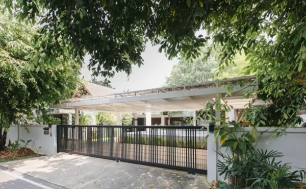 บ้านสไตล์ Modern พร้อมสระว่ายน้ำในตัว แบบครบวงจร  ทำเลโรงเรียนนานาชาติ