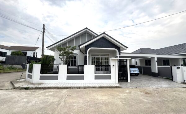 บ้านเดี่ยวพร้อมเฟอร์ทั้งหลัง #หางดง AHD-H1293