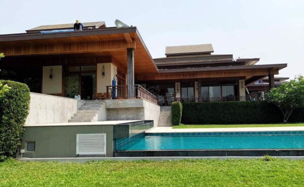 ให้เช่า Pool Villa ชั้นเดียว พื้นที่ 2 ไร่ มี 4 ห้องนอน 6 ห้องน้ำ AMR-V0008