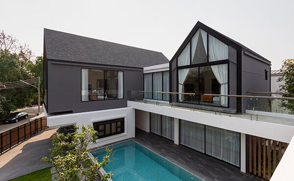 พลูวิลล่าสองชั้น สไตล์โมเดิร์น หลังใหญ่ A7-V0018