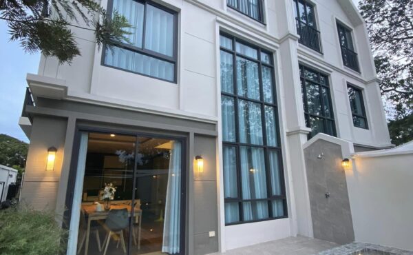 📍🏡ให้เช่าPool Villa 3 ชั้น กับบ้านสไตล์Modern ตอบโจทย์ความคุ้มค่า พร้อมฟังก์ชันระดับ Premium A7-V0035