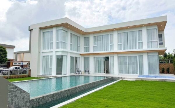 Pool villa  สองชั้น พร้อมสระว่ายน้ำในตัว ทำเลชานเมือง  ใกล้โรงเรียนนานาชาติหลายแห่ง  ASP-V0045