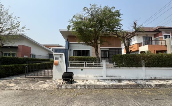 บ้านเดี่ยวชั้นเดียว  ในโครงการ มีระบบรักษาความปลอดภัย    AHD-H0134