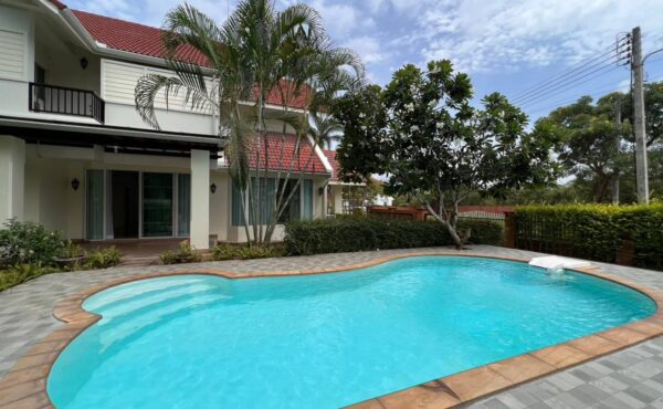ให้เช่าบ้าน Pool Villa  2  ชั้น บ้านในโครงการพร้อมสระว่ายน้ำในตัว   ระบบรักษาความปลอดภัยดีเยี่ยมตลอด 24 ชั่วโมง