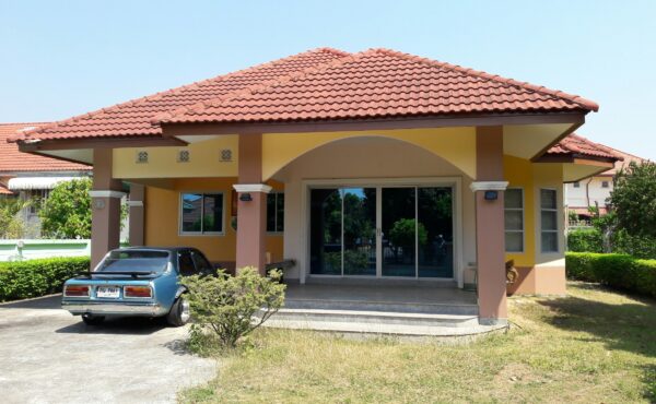 บ้านเดียวชั้นเดียว มีระบบรักษาความปลอดภัยดีเยี่ยม   ทำเล รพ. หางดง    AHD-H0201