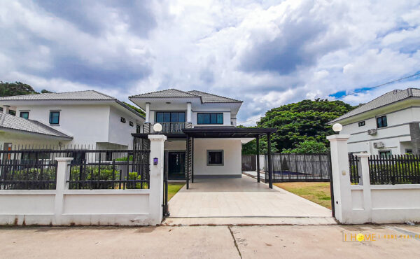 พลูวิลล่าสองชั้น ในหมู่บ้าน ใกล้ 89 พลาซ่า A6-V0002