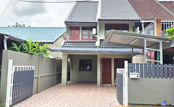 ทาวน์เฮ้าส์ใกล้เมือง #ป่าแดด A7-T0242