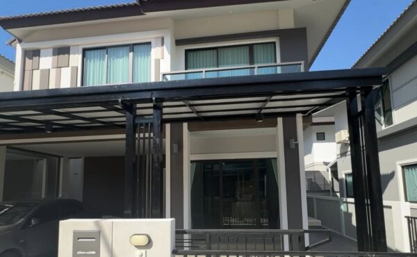 บ้านเดี่ยวสองชั้นในโครงการมีคลับเฮ้าส์สระว่ายน้ำ A8-H0650