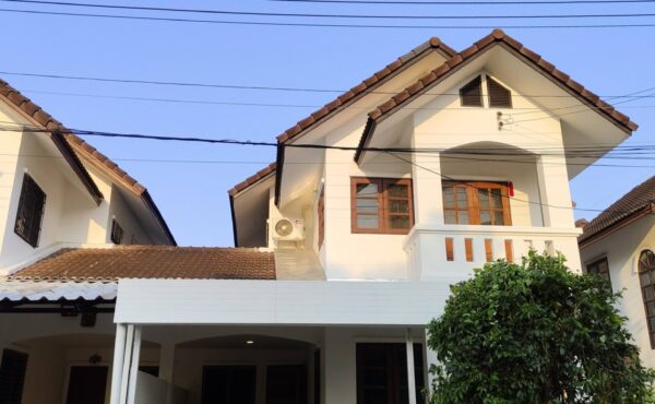 บ้านเดี่ยวสองชั้นในโครงการ #ใกล้กาดผักหวาน AHD-H1302