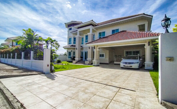 บ้านเดี่ยว 2 ชั้น ในโครงการ  ทำเลโลตัสสันกำแพง   ASP-V0001