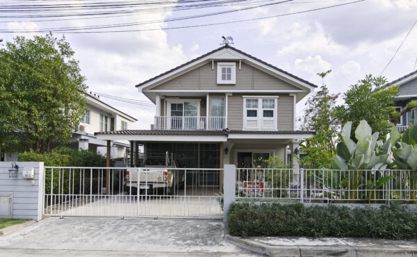 ให้เช่าบ้านเดี่ยวสองชั้น  บ้านในโครงการ พร้อมระบบรักษาความปลอดภัย ทำเลใกล้ตลาดสันติสุข ASS-H1085