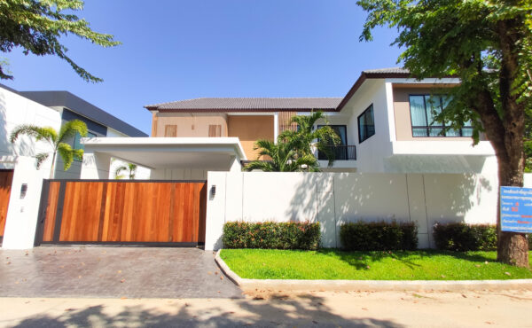 🏡 พูลวิลล่าสองชั้น ดีไซน์สวย พร้อมสระว่ายน้ำส่วนตัว ทำเลหางดง ใกล้นานาชาติและสิ่งอำนวยความสะดวกครบครัน A7-V0053