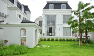 Pool Villa หรูสามชั้น ใกล้นานาชาติลานนา #หางดง AHD-V0127