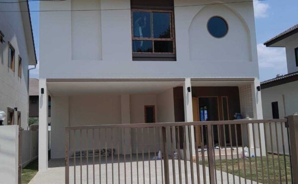 ให้เช่า Pool villa 2 ชั้น 4 ห้องนอน 3 ห้องน้ำ AHD-V0071