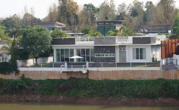 บ้านเดี่ยวชั้นเดียวสไตล์โมเดิร์น ทำเลวัดพระธาตุดอยคำ   AHD-H0119