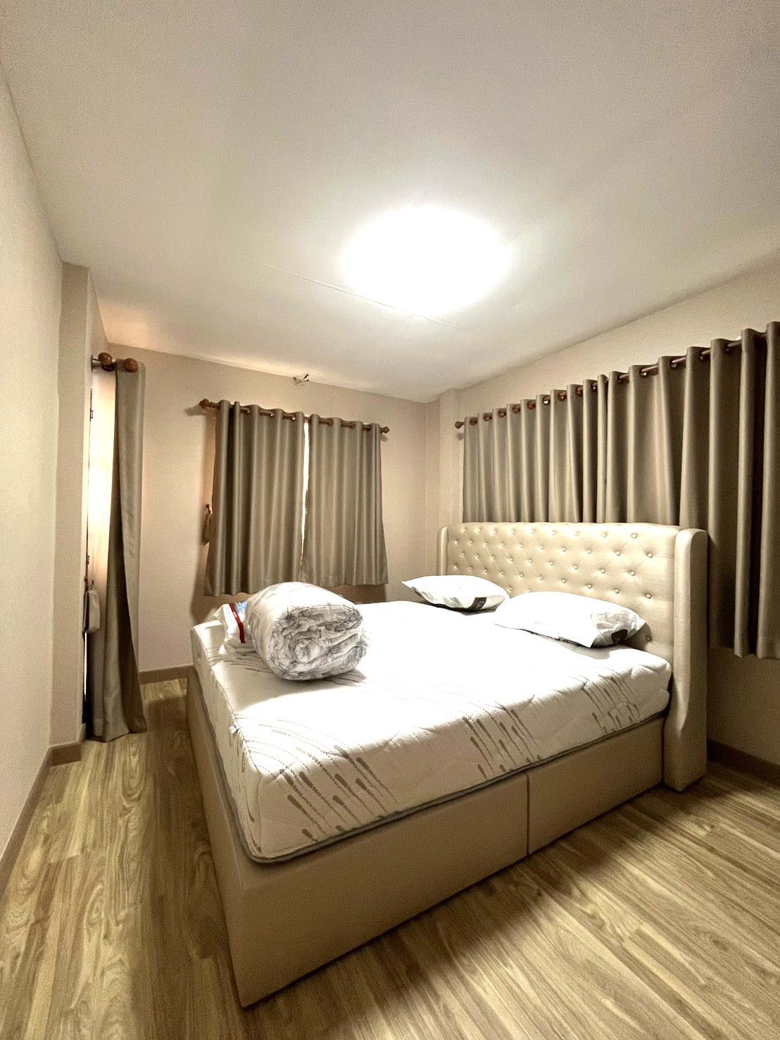 บ้านเดี่ยวสองชั้นในโครงการจัดสรร A4-H0124