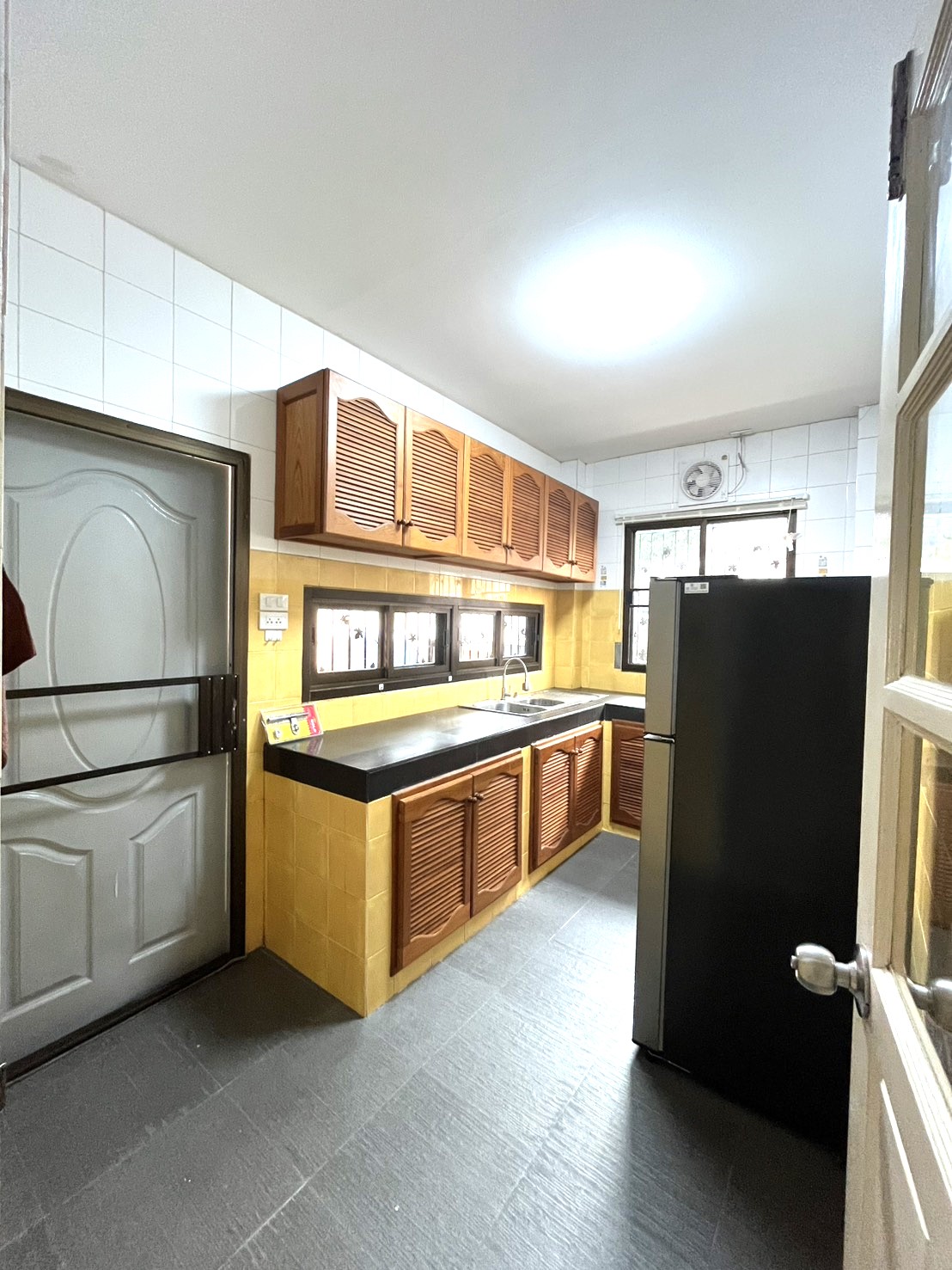 บ้านเดี่ยวสองชั้นในโครงการจัดสรร A4-H0124