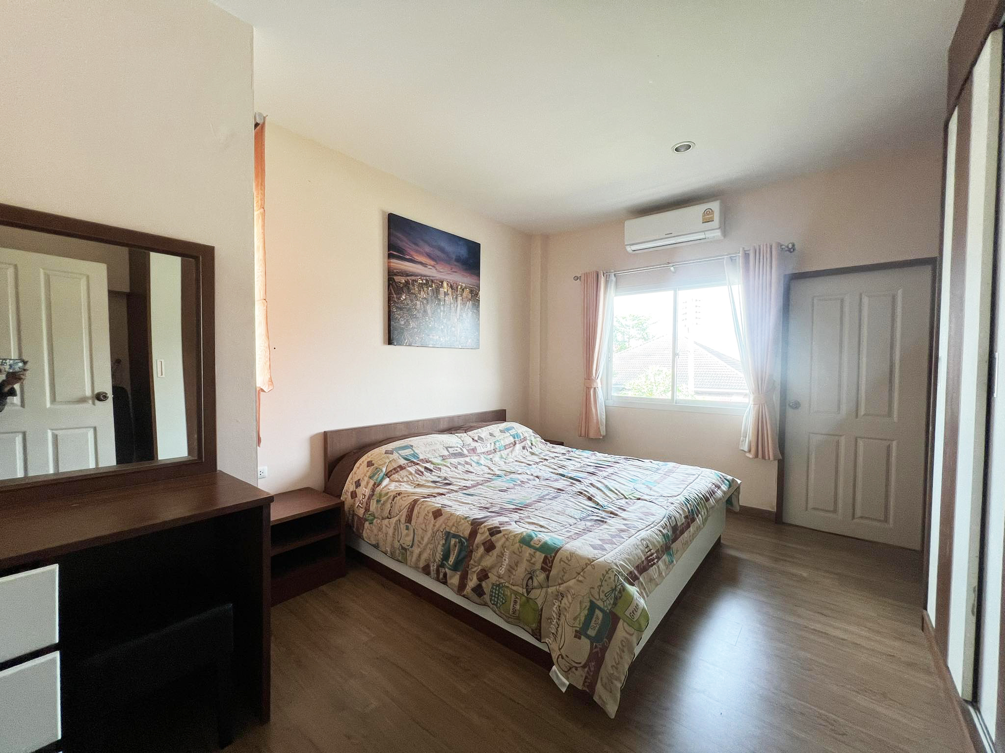 บ้านเดี่ยวสองชั้นให้เช่า 4 ห้องนอน 3 ห้องน้ำ พื้นที่กว้าง พร้อมเข้าอยู่ | รหัส A4-H0487