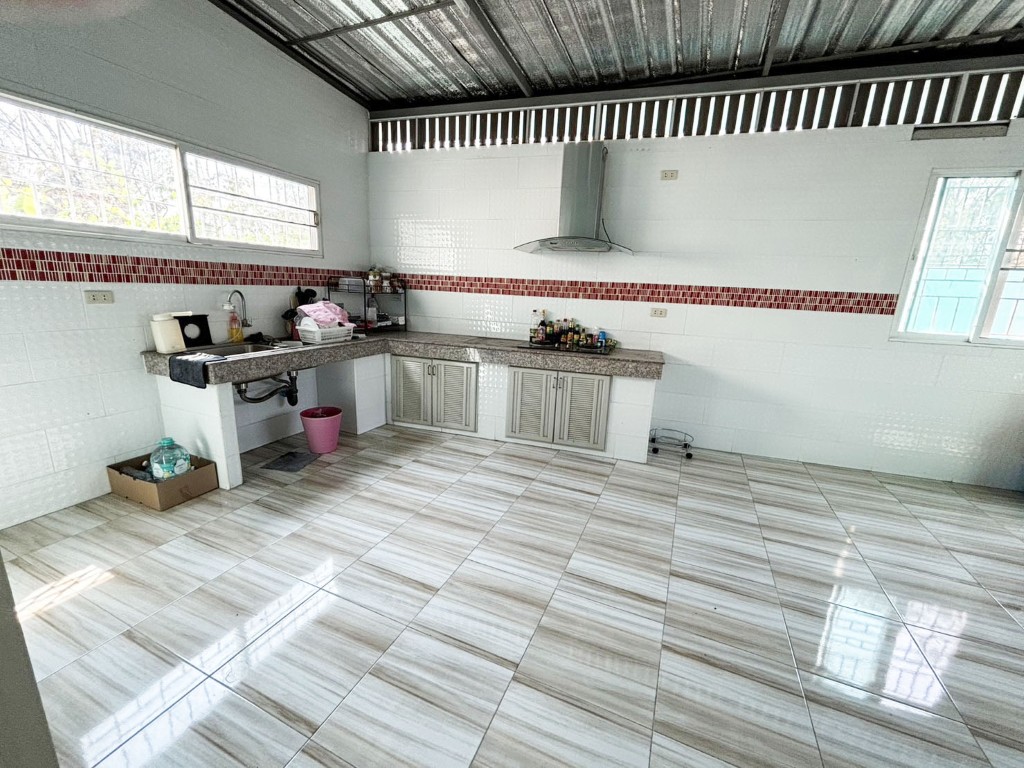 บ้านเดี่ยวสองชั้น+Office ทำเลสันกำแพง A5-H0604