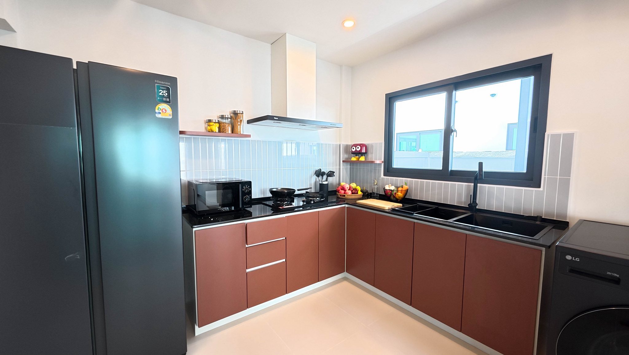 บ้านแฝดสองชั้น ทำเลสันกลาง A5-H0739