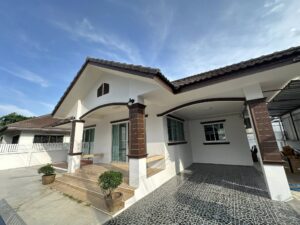 บ้านเดี่ยวชั้นเดียว บ้านในโครงการเงียบสงบเป็นส่วนตัว  ทำเลMill Hill International School A5-H0743