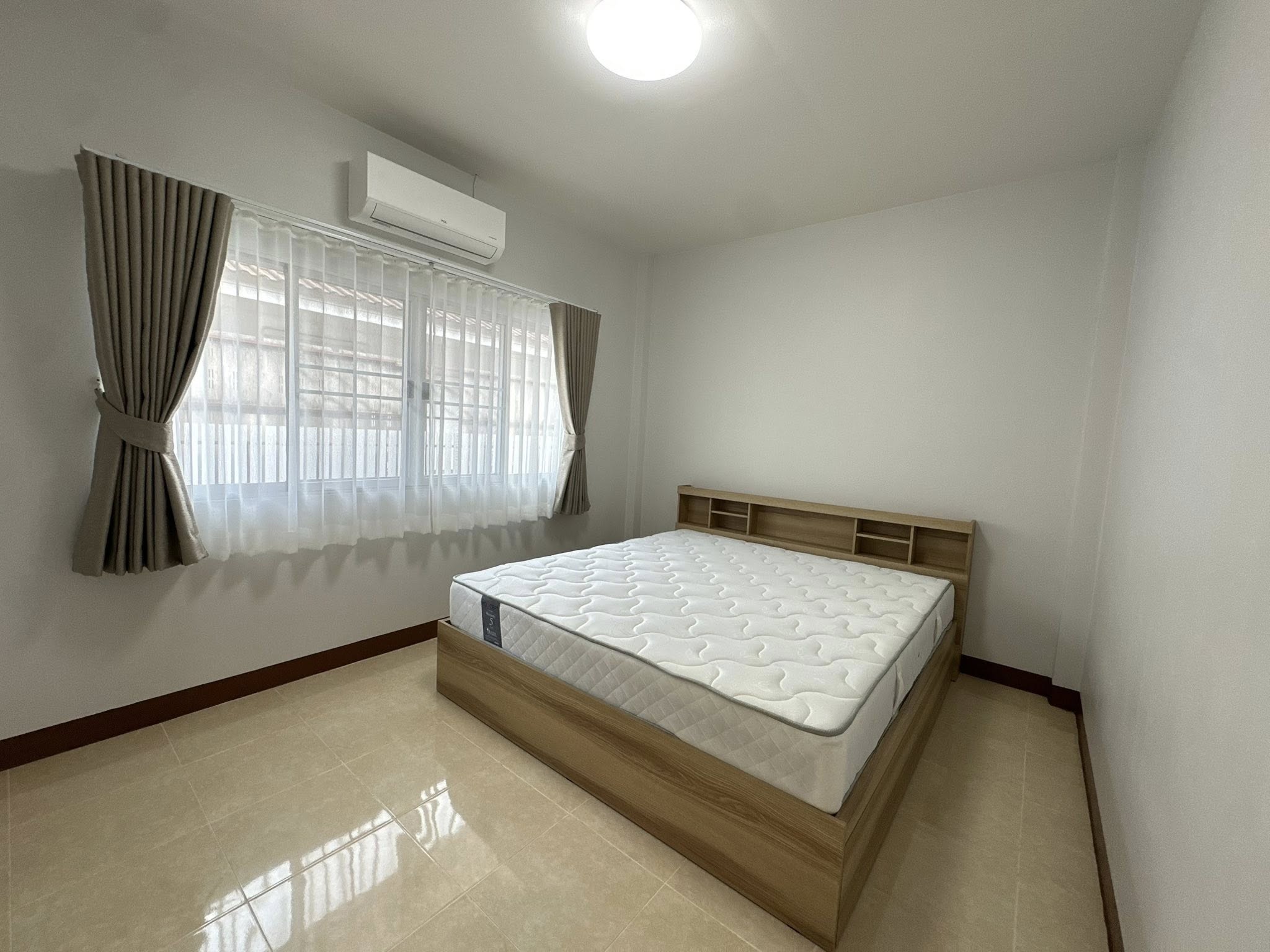 บ้านเดี่ยวชั้นเดียว บ้านในโครงการเงียบสงบเป็นส่วนตัว  ทำเลMill Hill International School A5-H0743