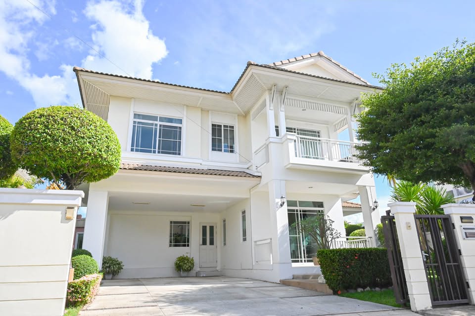 บ้านเดี่ยว 2 ชั้น ในโครงการคุณภาพ พร้อมพื้นที่ใช้สอยขนาดใหญ่และบรรยากาศที่เป็นส่วนตัว ในเมืองเชียงใหม่ A8-H0668