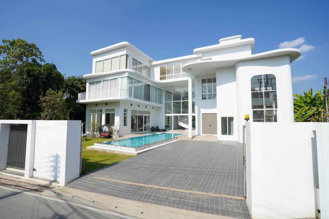 Pool Villa 3 ชั้น ทำเลสารภี ASRP-V0013