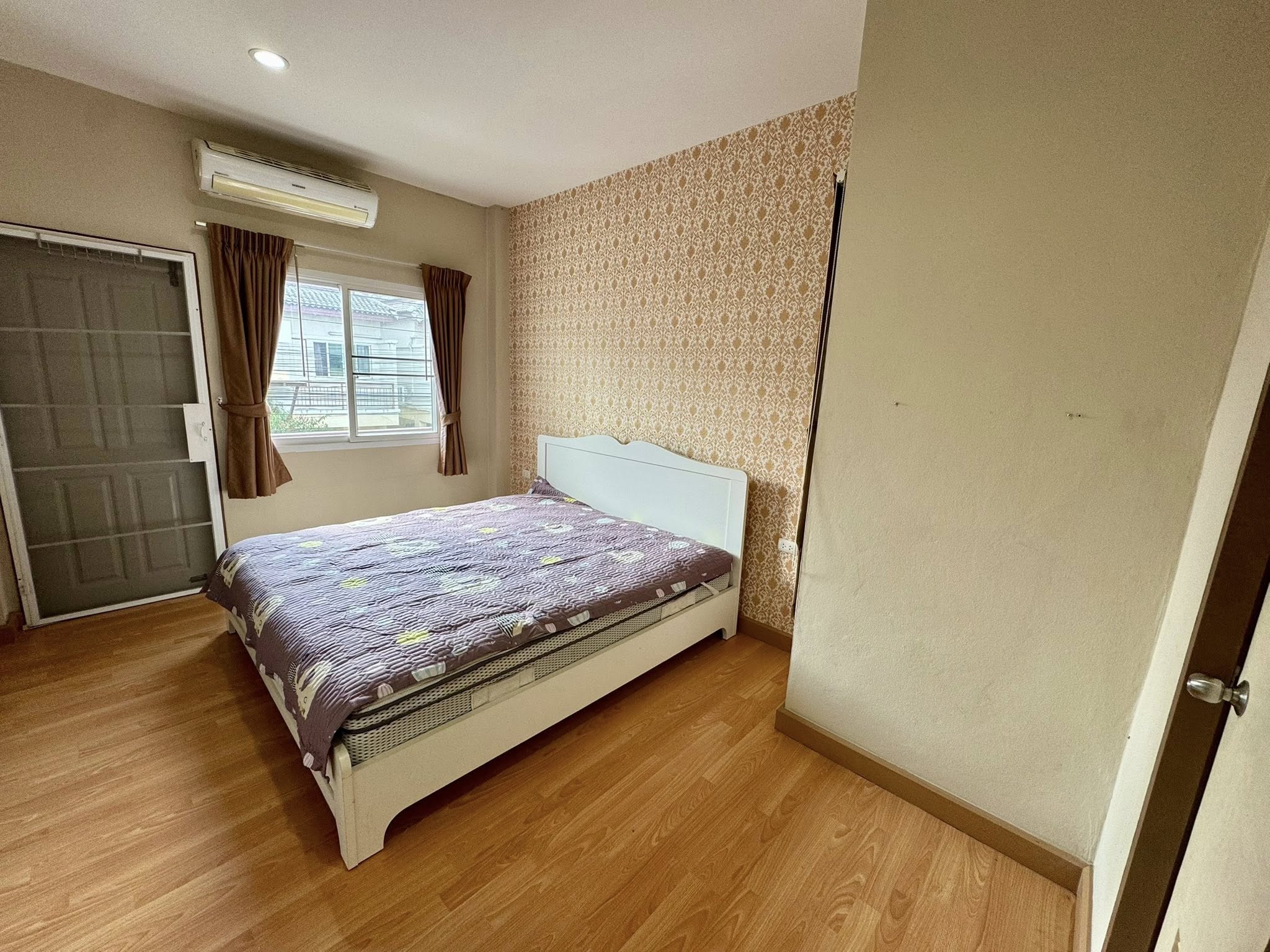 บ้านแฝดสองชั้นให้เช่า 3 ห้องนอน 3 ห้องน้ำ ทำเลหนองจ๊อม สันทราย เชียงใหม่ | รหัส ASS-H1075